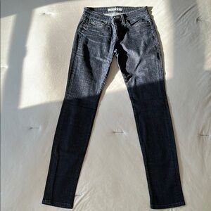 Women’s Dark Wash Skinny Jeans